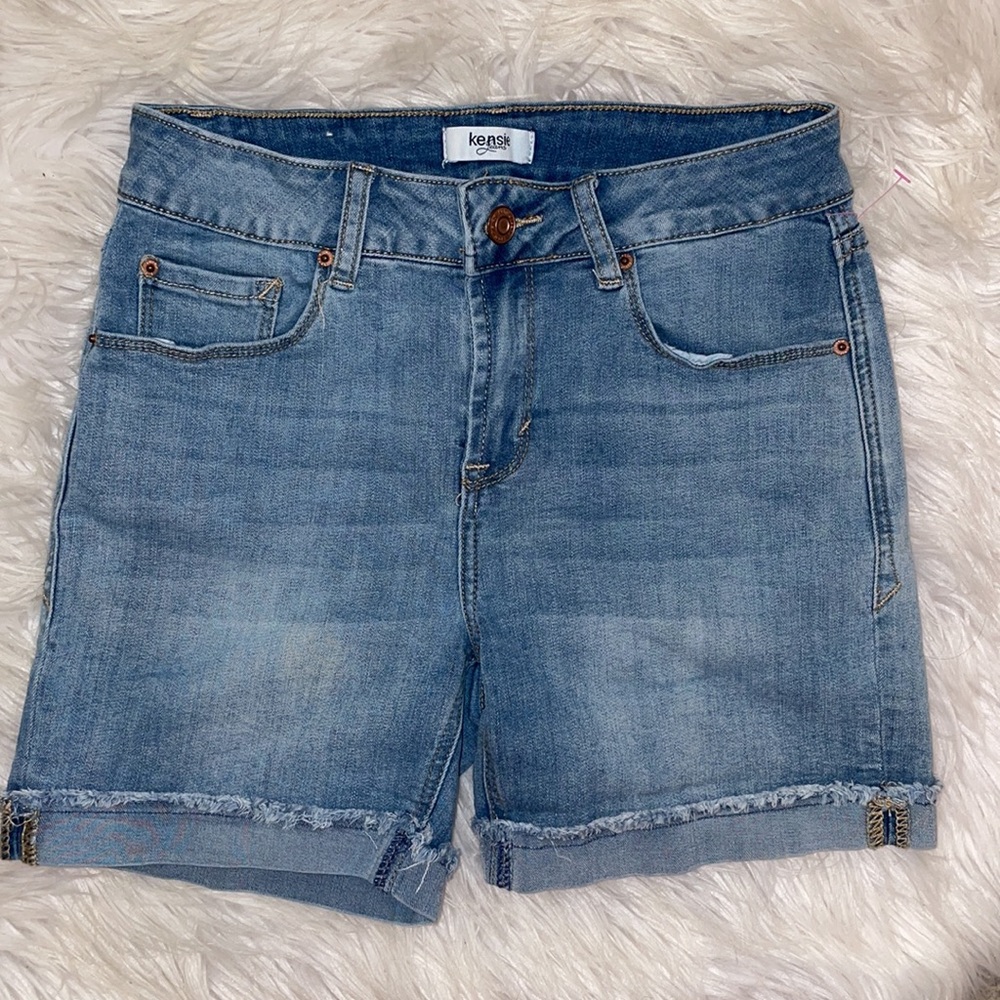 kensie Light Blue Jean Shorts with Cuffed Hem Size 2/26